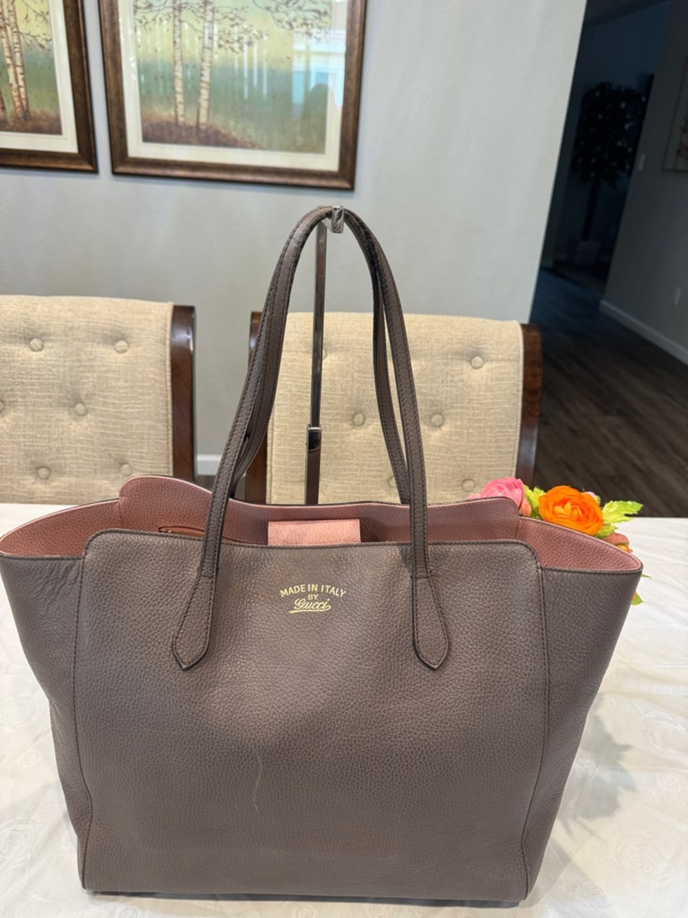 Authentic Gucci Swing Tote Bag with Pink Interior